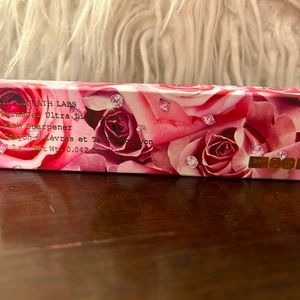 Pat McGrath permagel ultra lipliner “buff”